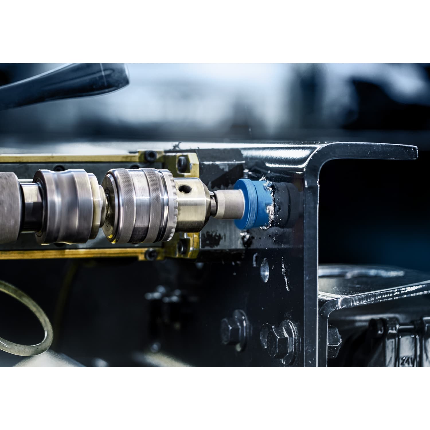 BOSCH โฮลซอว์ เจาะสเตนเลส/เหล็ก TCT ขนาด 28 mm. รุ่น Expert 5