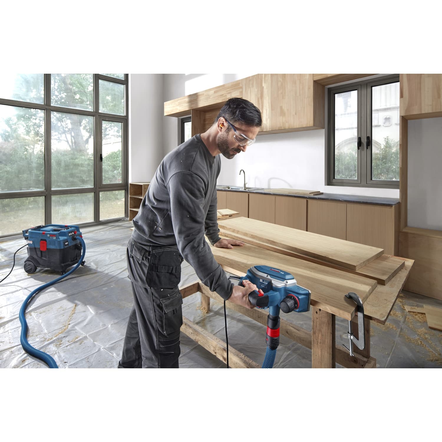 BOSCH กบไฟฟ้า 630w 3นิ้ว รุ่น GHO16-82 4