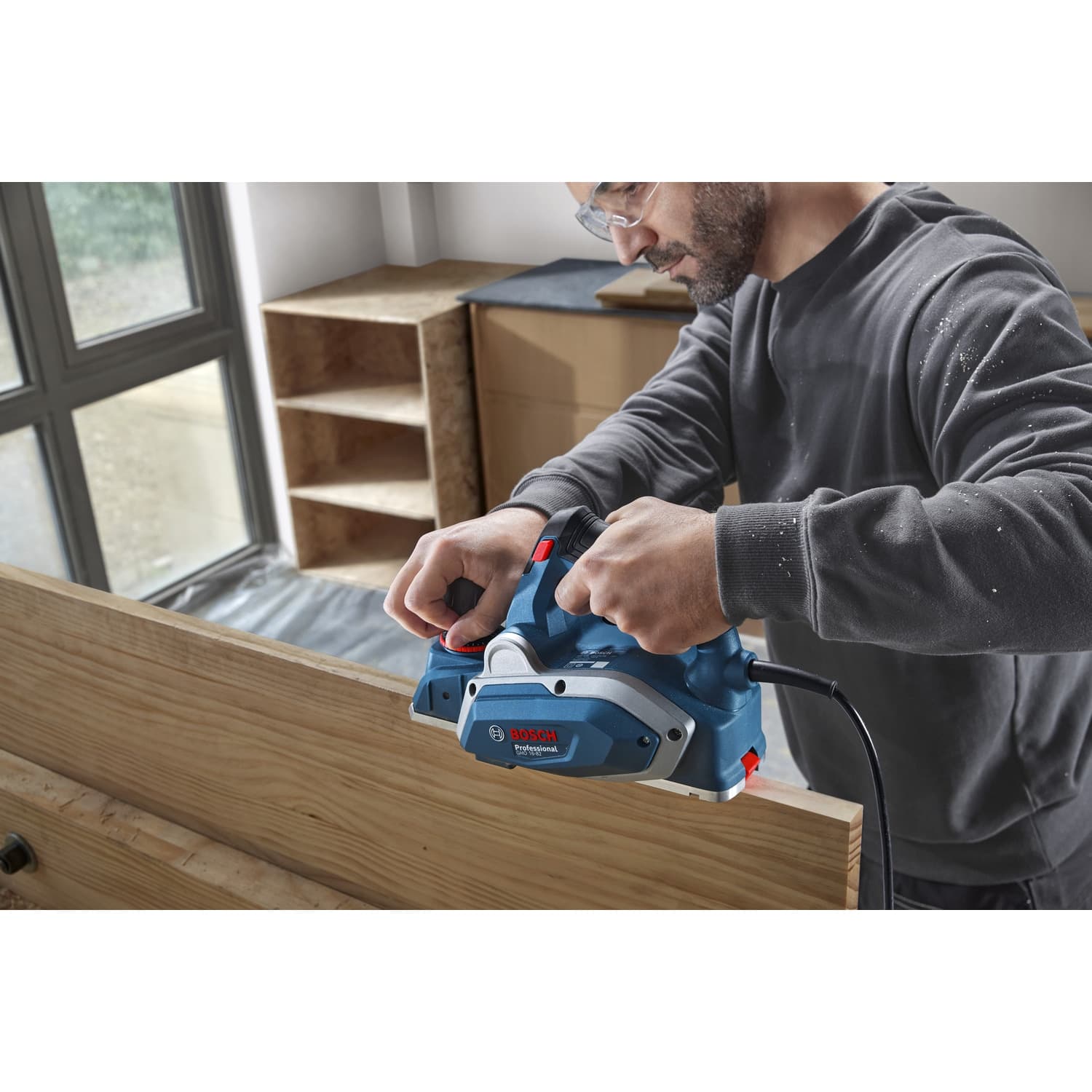 BOSCH กบไฟฟ้า 630w 3นิ้ว รุ่น GHO16-82 6