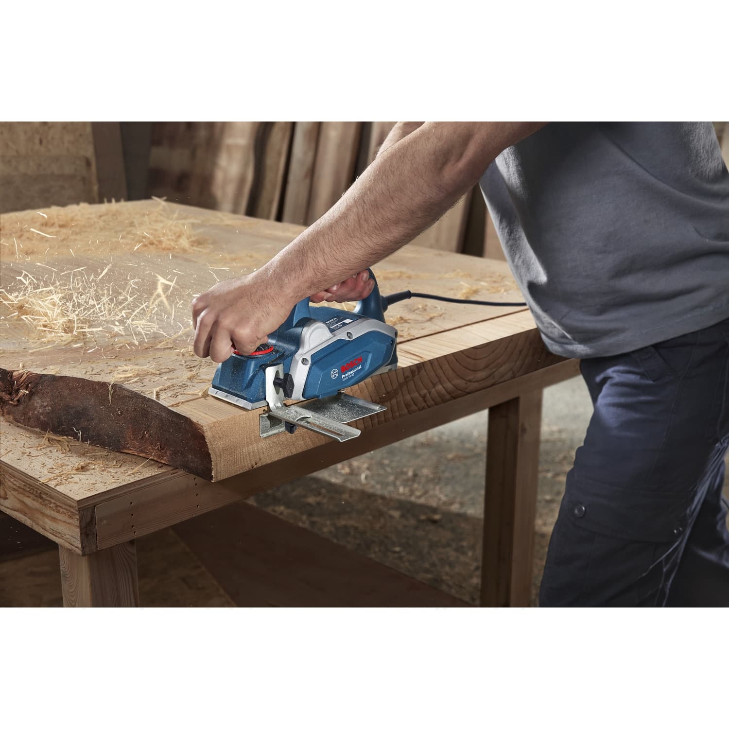 BOSCH กบไฟฟ้า 630w 3นิ้ว รุ่น GHO16-82 8